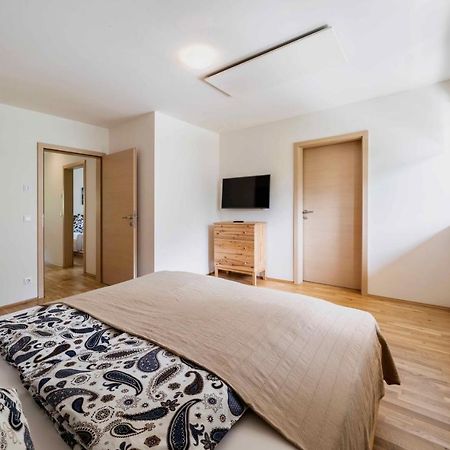 1Schoenes Ferienhaus Im Sonnigen Kaernten Döbriach Esterno foto