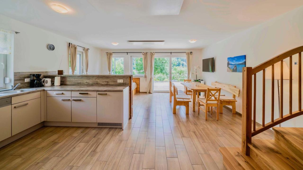 1Schoenes Ferienhaus Im Sonnigen Kaernten Döbriach Esterno foto